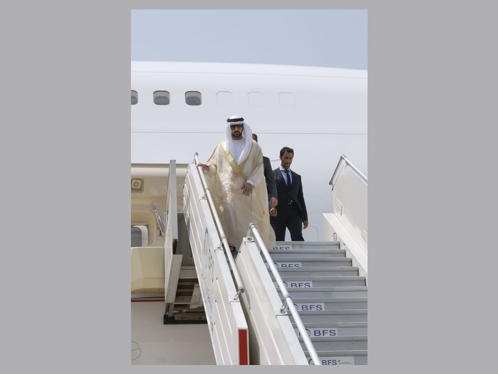 Hamdan bin Mohammed llega a Nueva Delhi en visita oficial a la India