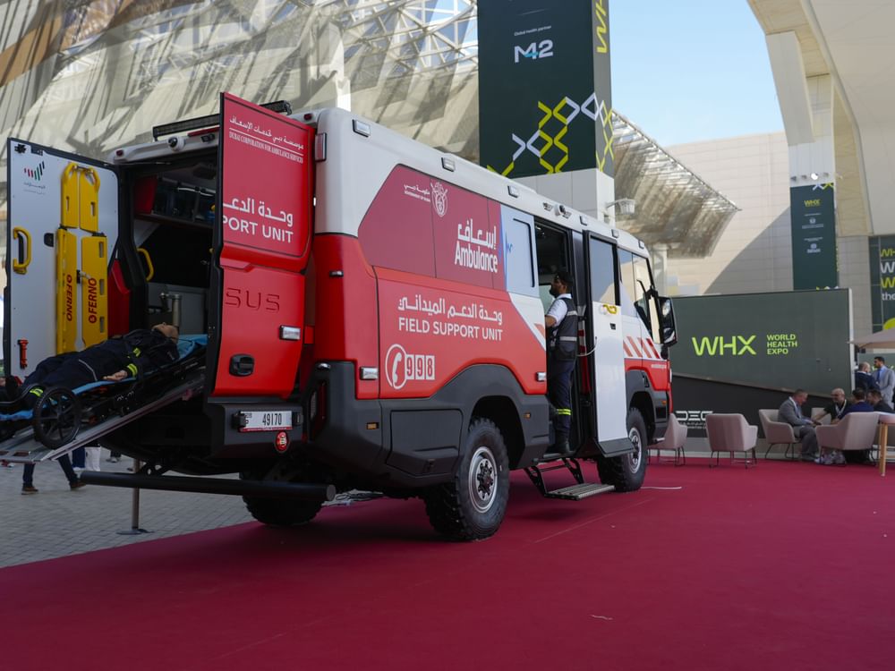 إسعاف دبي تستعرض منظومتها الإسعافية الذكية في معرض الصحة العالمي 2026 