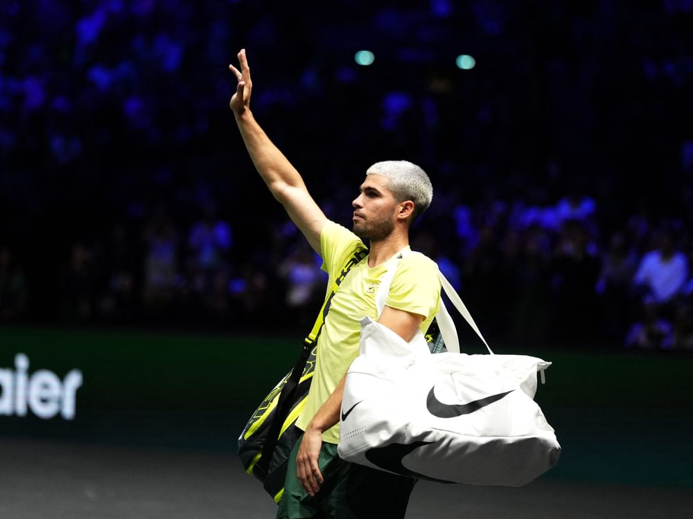 الكاراز المصنف الأول عالميا يودع بطولة باريس ماسترز للتنس