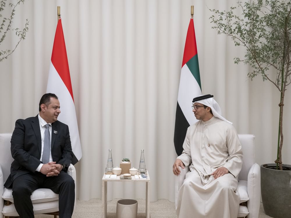 Mansour bin Zayed meets Prime Minister of Yemen