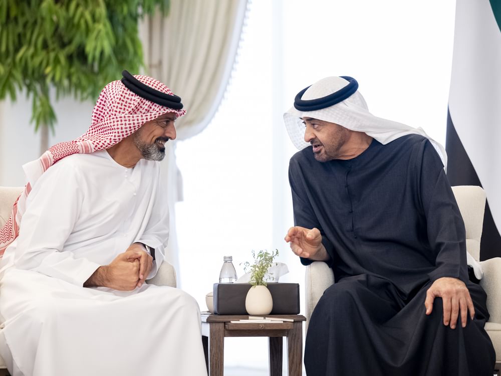 UAE President receives Crown Prince of Ajman 