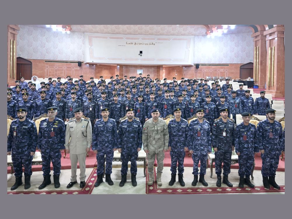 وزارة الداخلية تحتفي بتخريج ضباط برنامج المسار الوظيفي 2025-2026