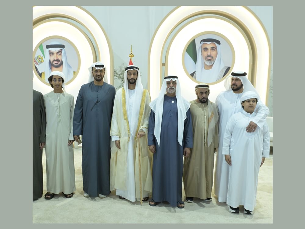 نهيان بن مبارك يحضر أفراح العامري والمزروعي في العين