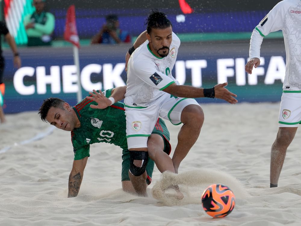 FIFA Beach Soccer World Cup UAE 2025 Oman stun Mexico 52 Emirates