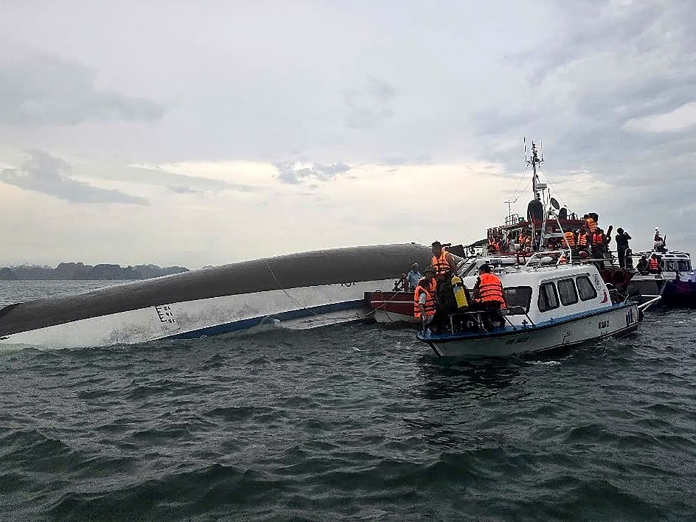 37 confirmed dead in cruise ship accident in N. Vietnam