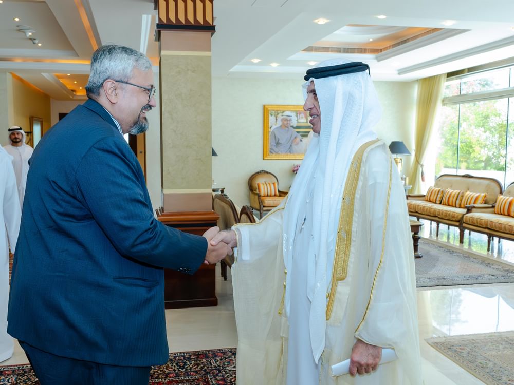 سعود بن صقر يستقبل سفير ماليزيا