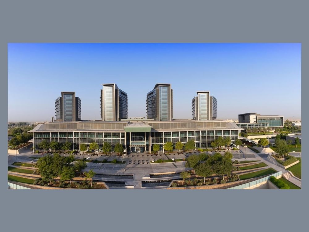 Shakhbout Medical City performs bile duct injury repair using robotic surgery