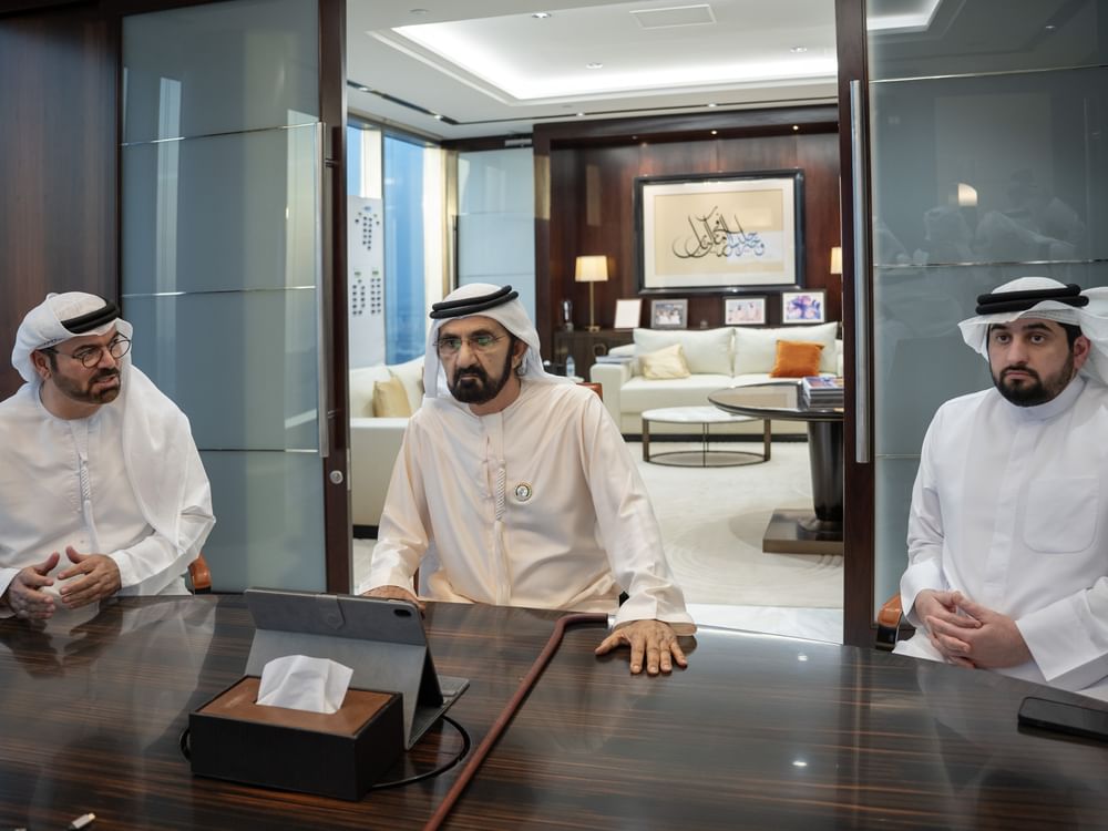 Governante de Dubai lança sistema proativo de avaliação de desempenho governamental