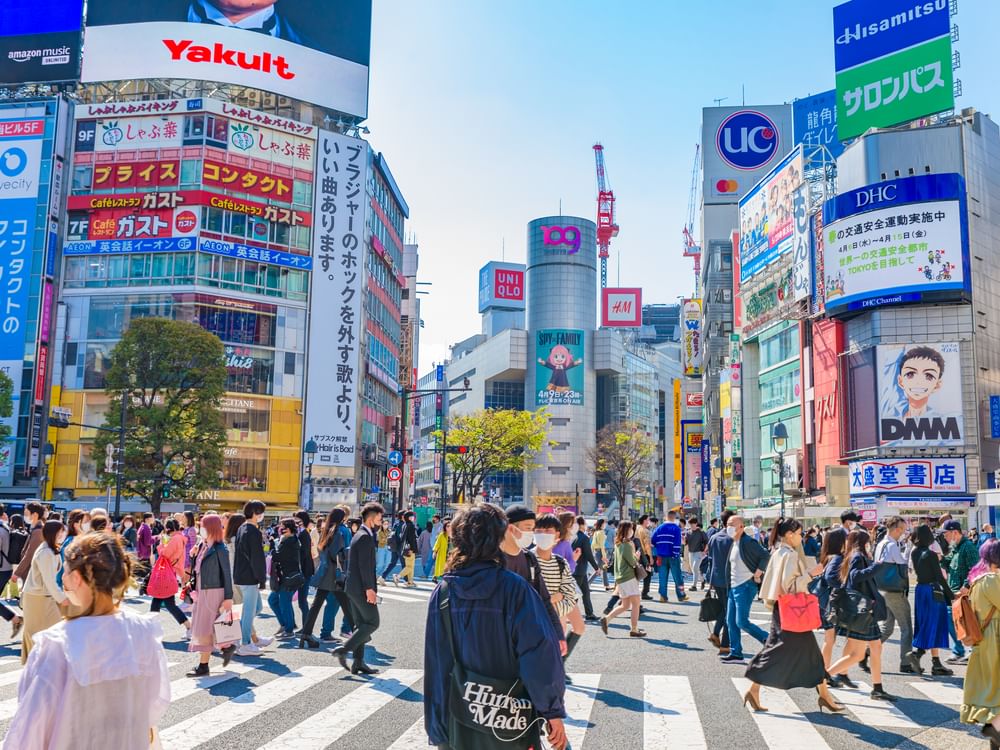 Japan tourist arrivals hit record 42.7 million in 2025
