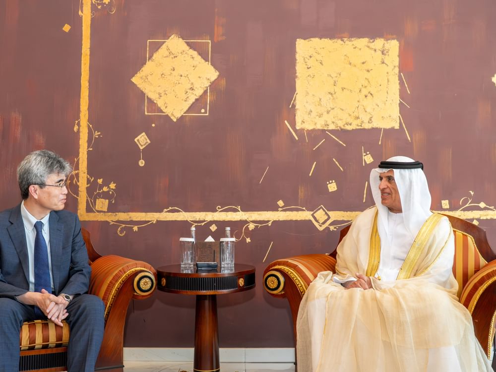 سعود بن صقر يستقبل قنصل عام اليابان في دبي والإمارات الشمالية