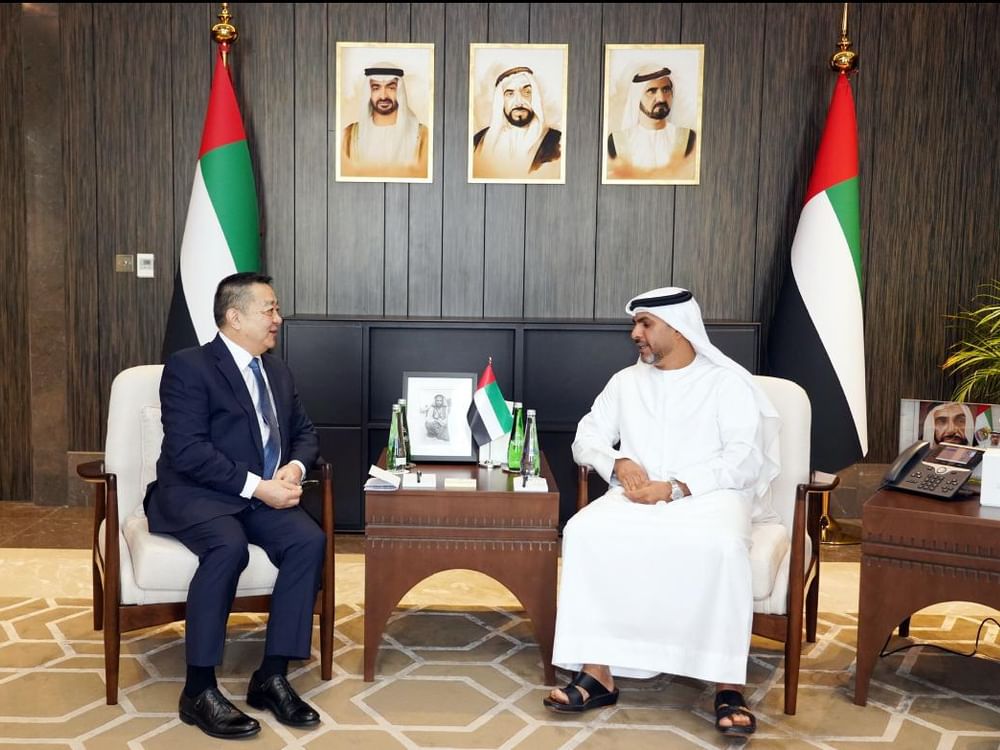 وزير العدل يستقبل سفير جمهورية منغوليا