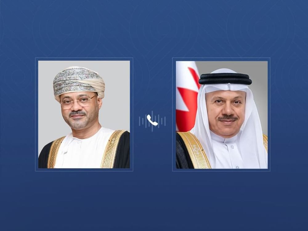 Bahraini, Omani FMs discuss regional developments
