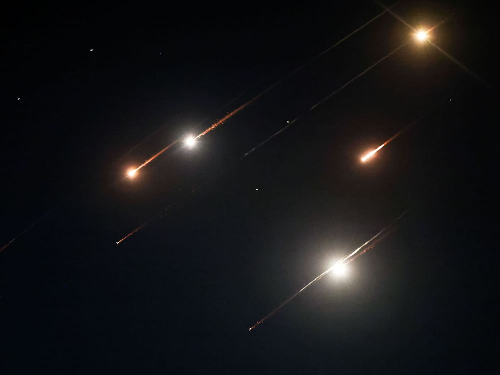 Intensification des frappes entre l’Iran et Israël au cinquième jour de confrontation