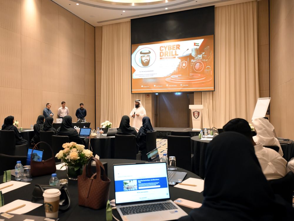 مركز الفجيرة لنظم المعلومات والحكومة الرقمية ينفذان تمريناً لتعزيز الأمن السيبراني