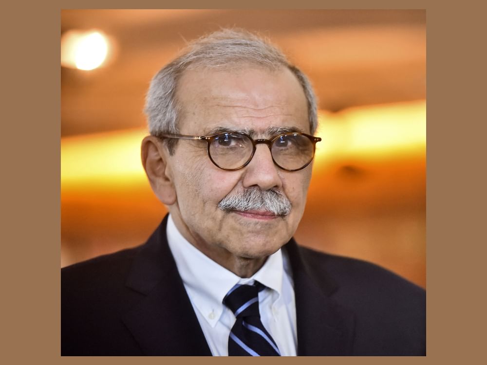 رئيس الوزراء اللبناني يشيد بقرار الإمارات رفع حظر السفر .. ويؤكد أنه تجسيد للعلاقات الأخوية