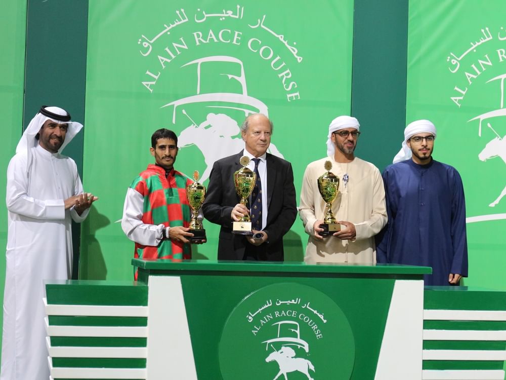 "نايف" و" جولدن" يتوجان بلقبي السباق الرابع للخيول في العين