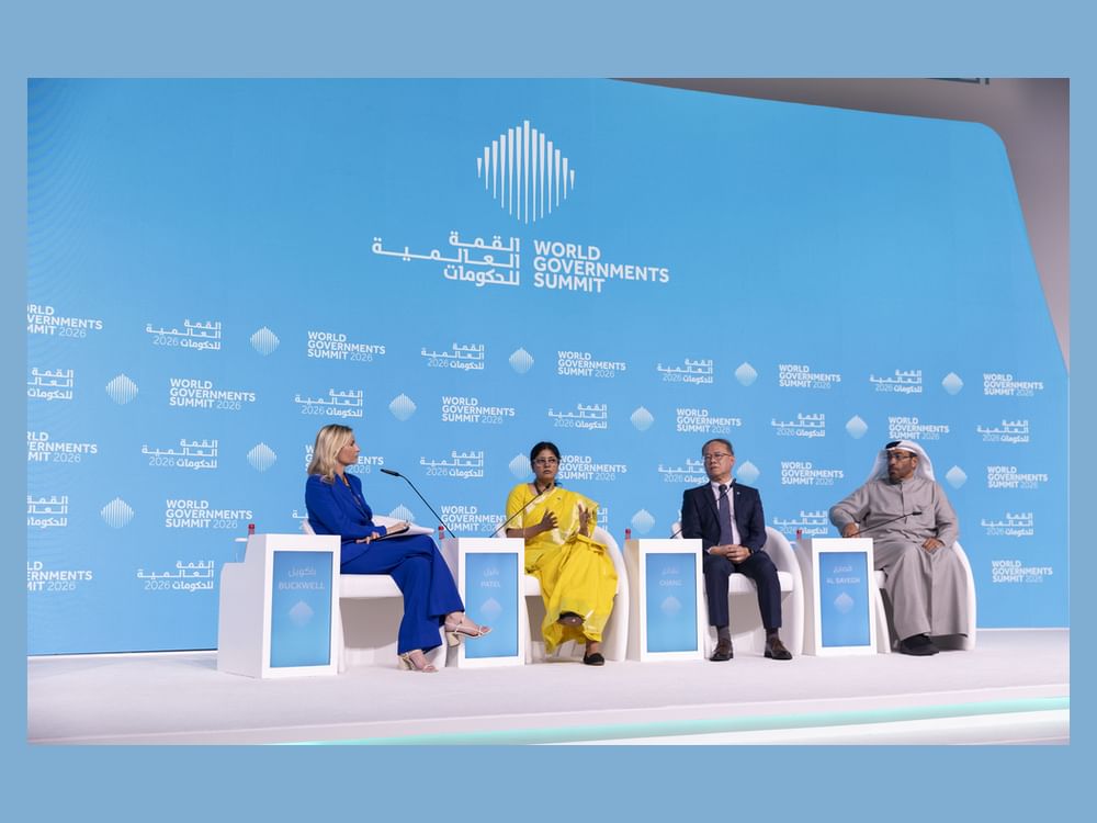 مسؤولون وعلماء وقادة شركات طبية عالمية يناقشون التوجهات المستقبلية في الطب التكاملي والتكنولوجيا الحيوية