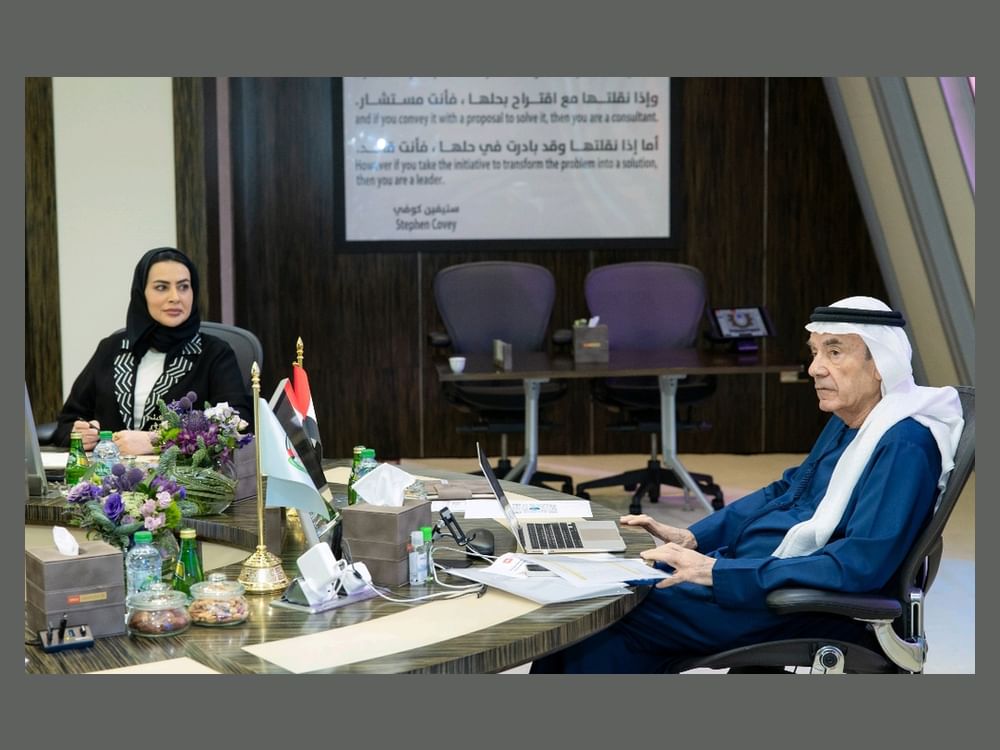 مجلس أمناء جامعة الإمارات العربية المتحدة يعقد اجتماعه الثالث