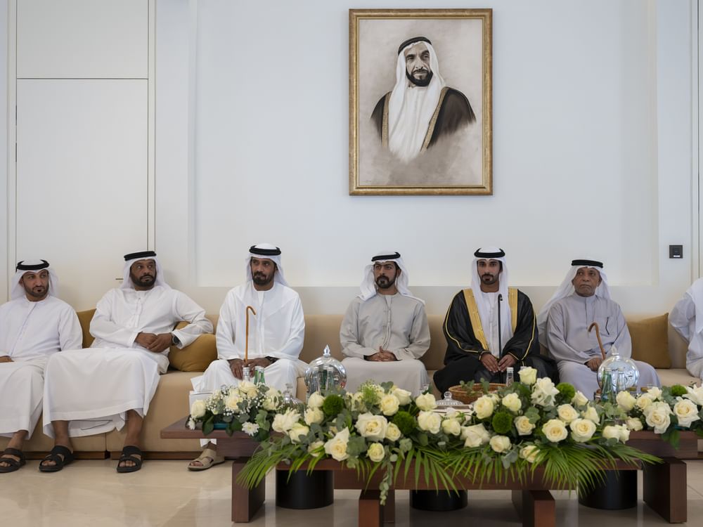 خليفة بن طحنون يحضر حفل استقبال بمناسبة زفاف جابر أحمد الهاملي