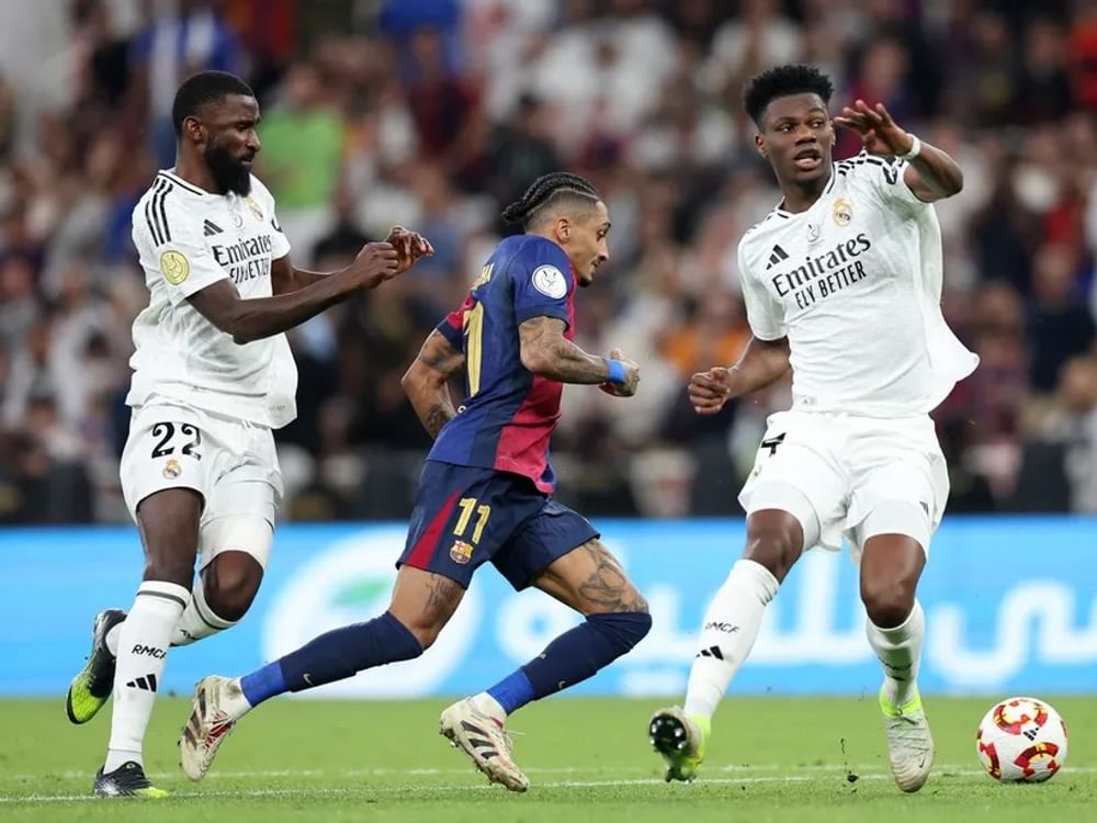 كأس ملك إسبانيا.. برشلونة وريال مدريد غدا في ثامن نهائي بينهما 