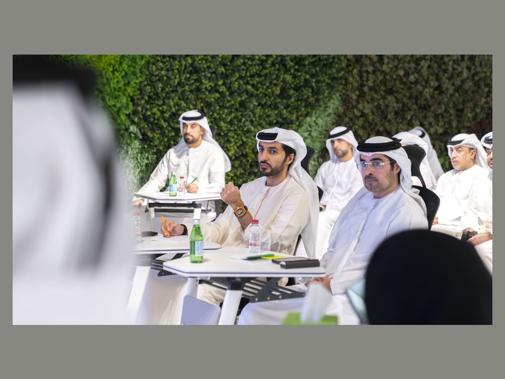 راشد بن حميد يثمّن تنفيذ 27 مبادرة للذكاء الاصطناعي في بلدية عجمان