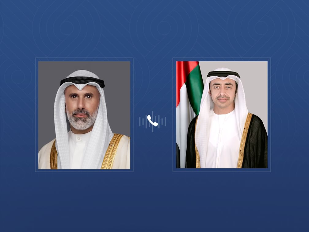 عبدالله بن زايد يتلقى خلال اتصال هاتفي تعازي وزير خارجية الكويت في استشهاد اثنين من منتسبي القوات المسلحة