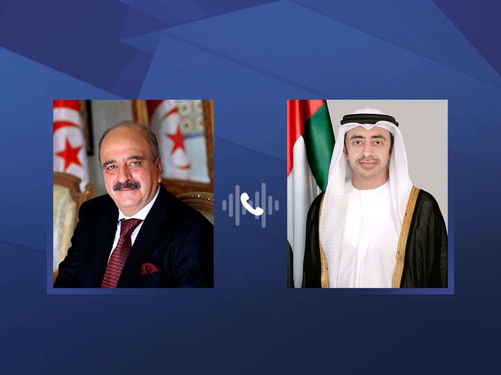 عبدالله بن زايد يهنئ هاتفيا وزير الخارجية التونسي ويبحثان العلاقات الأخوية بين البلدين
