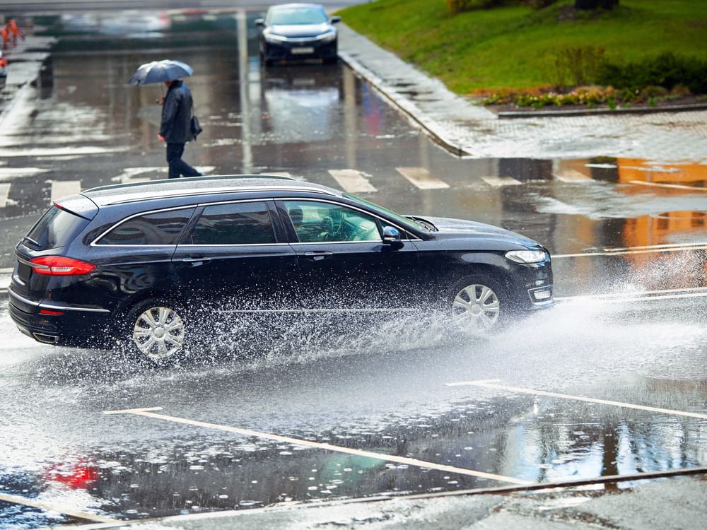 Ilha Das registra maior volume de chuva nos Emirados Árabes Unidos na terça-feira