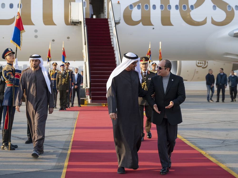 UAE President welcomed in Cairo by Egyptian President at start of fraternal visit