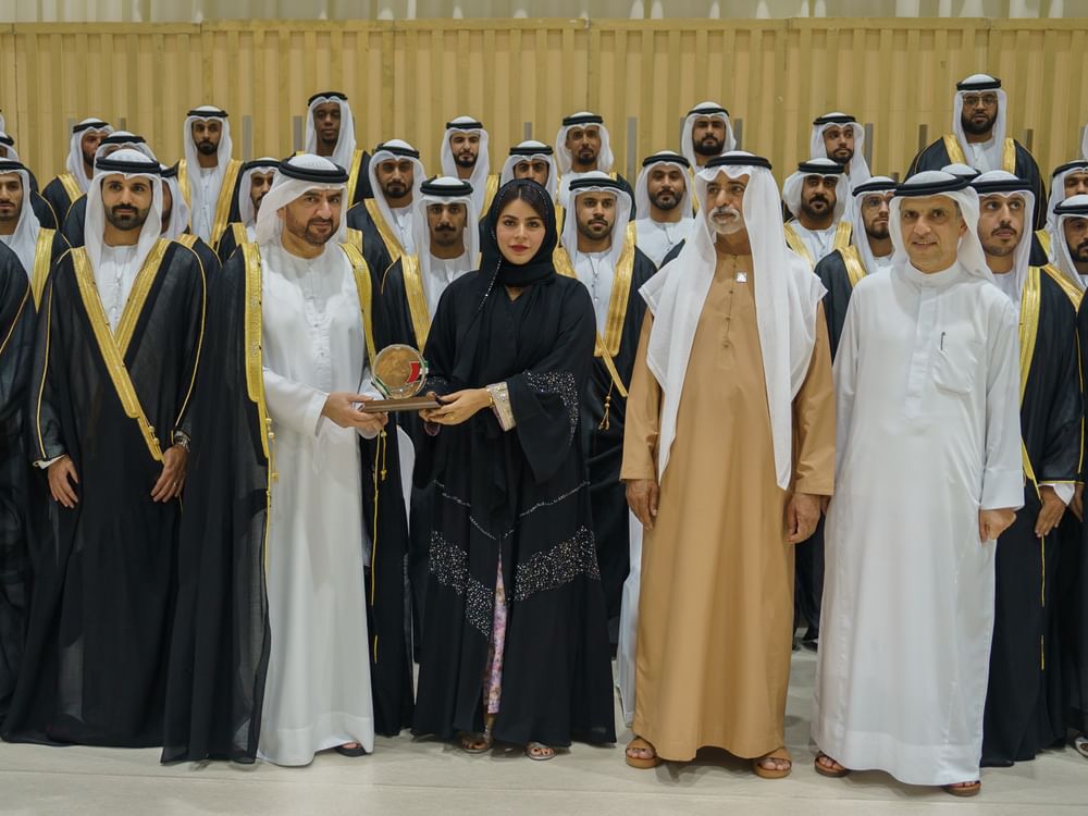 عبدالله بن سالم القاسمي يشهد العرس الجماعي الأول في البيت متوحد بضاحية الرحمانية