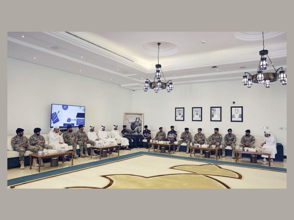شرطة أبوظبي تنظم جلسة توعية بمخاطر المخدرات في مجلس مدينة زايد