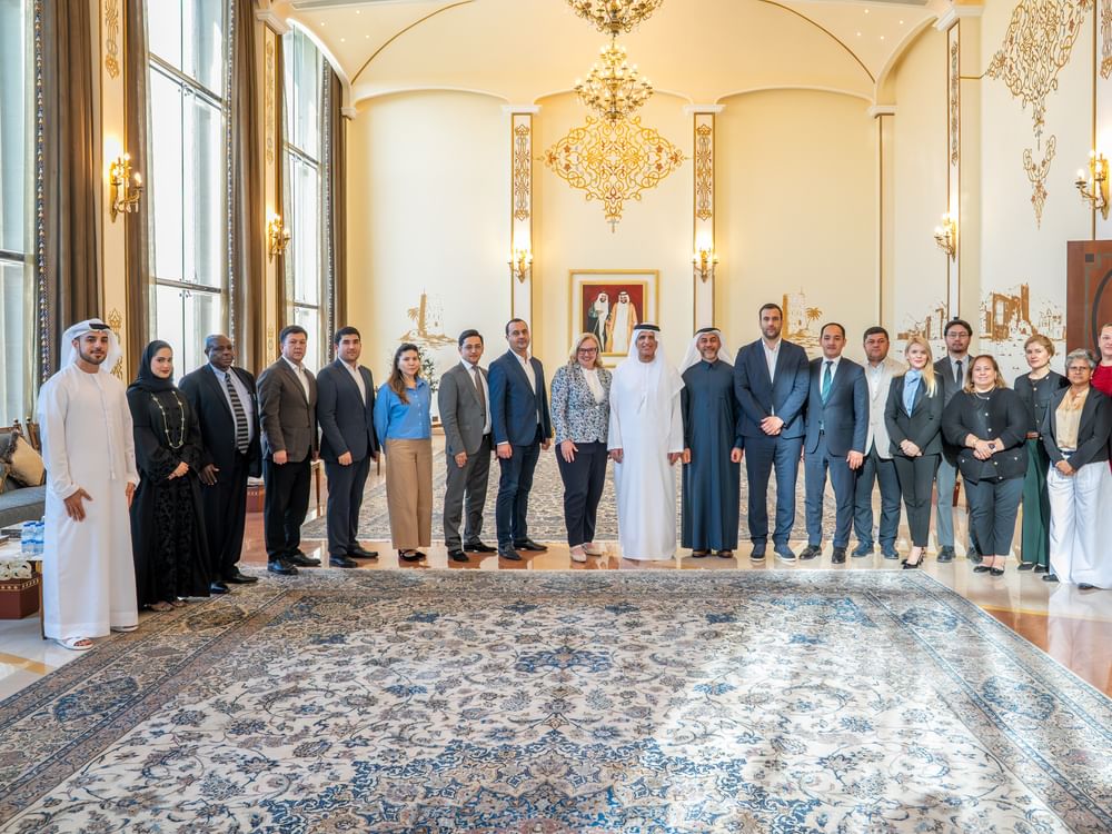 سعود بن صقر يستقبل المشاركين في برنامج القيادة السياحية العالمية