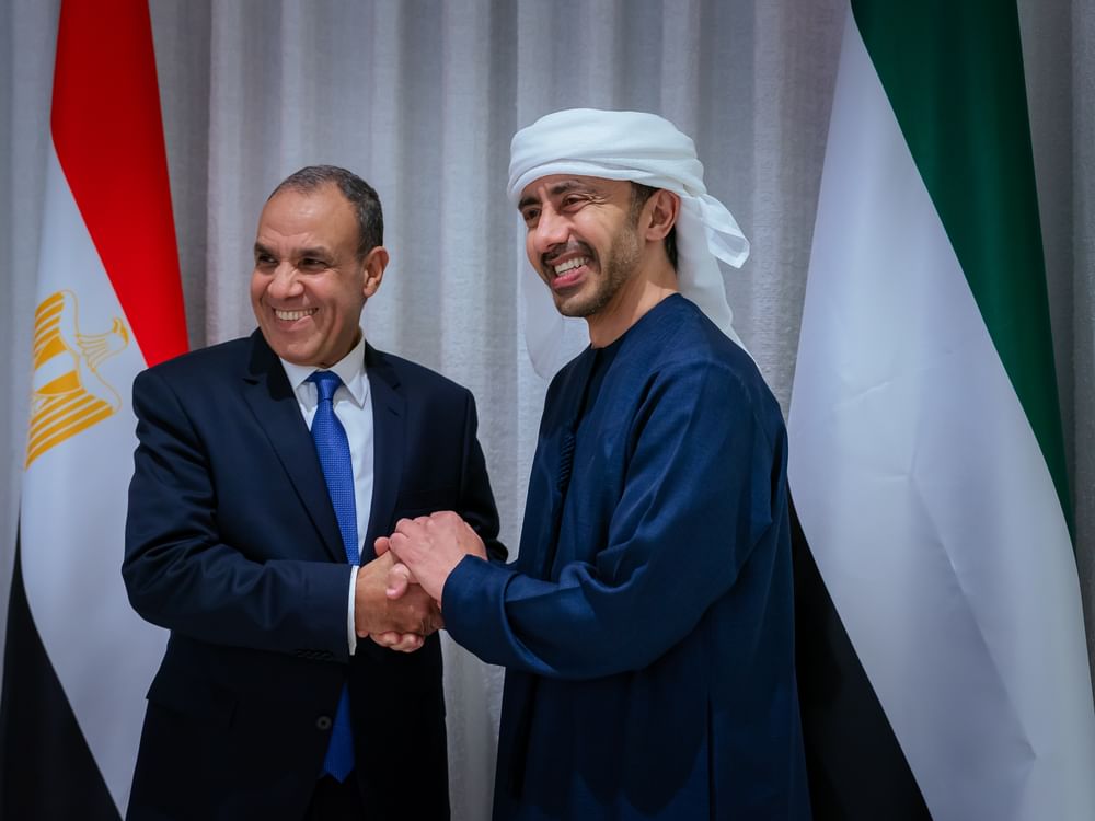 Abdullah bin Zayed receives Egyptian Foreign Minister