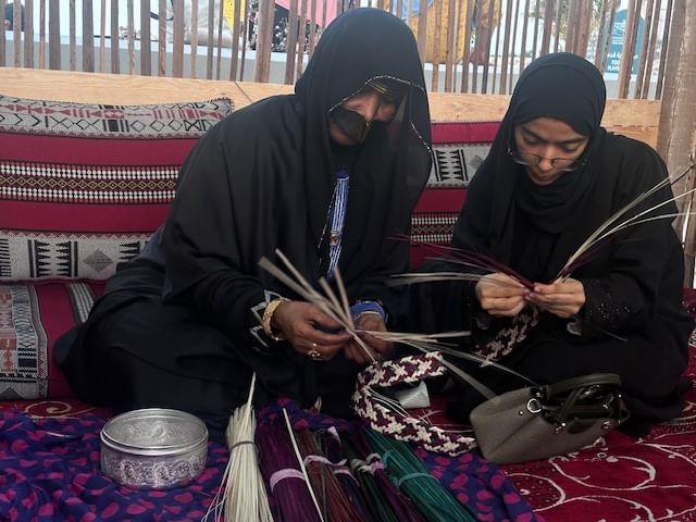 " معهد الشارقة للتراث" يحتفي بإسهامات المرأة الإماراتية في صون الحرف التقليدية