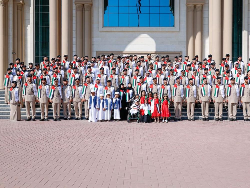 شرطة الشارقة تحتفي بعيد الاتحاد الـ54