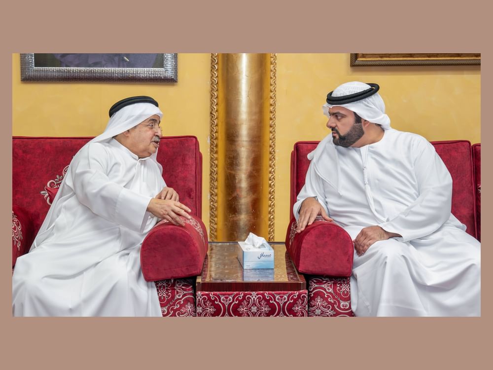 محمد الشرقي يقدم واجب العزاء في وفاة سلطان بن خالد بن محمد القاسمي