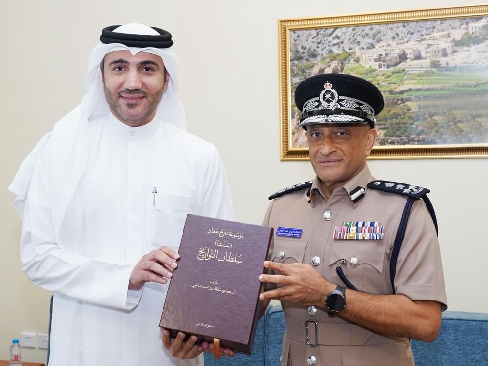 تعزيزا للتبادل التجاري.. تفعيل التخليص الجمركي بمنفذي "المدام" و"الروضة" غدا