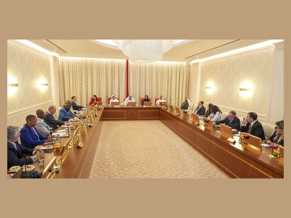 غرف دبي تبحث فرص التجارة والاستثمار مع رؤساء بلديات 14 مدينة عالمية