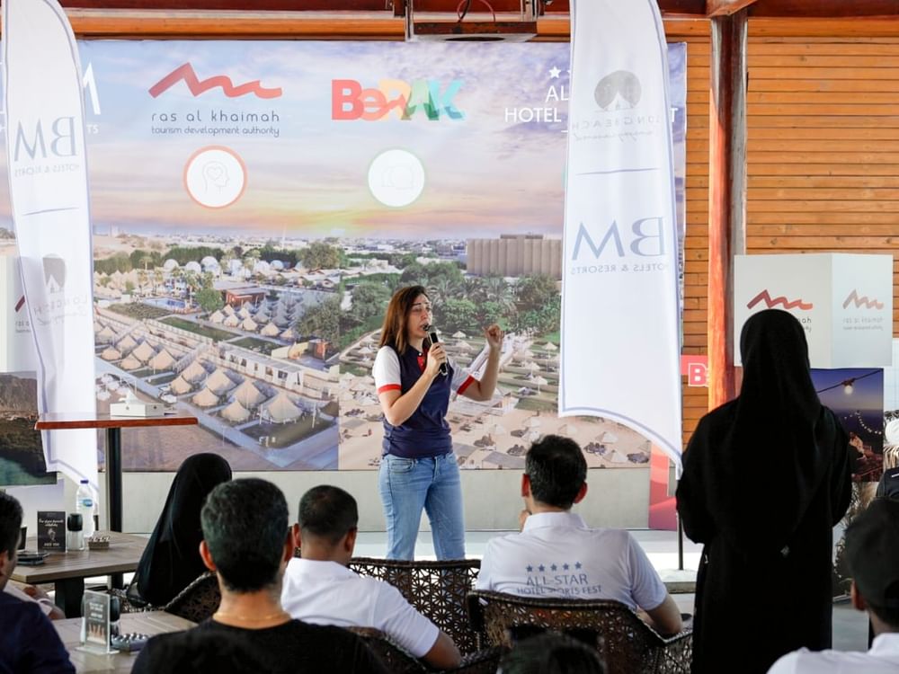 "رأس الخيمة للسياحة" تطلق تطبيق "BeRAK" للعاملين في قطاع السياحة