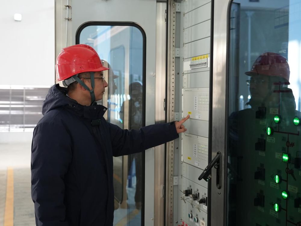 Proyek Hidrogen Hijau Berkapasitas 100.000 Ton Pertama di Dunia Mulai Beroperasi di Mongolia Dalam