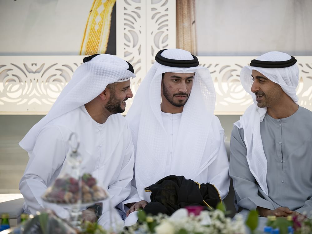 حمدان بن محمد بن زايد يحضر أفراح المقبالي في دبي