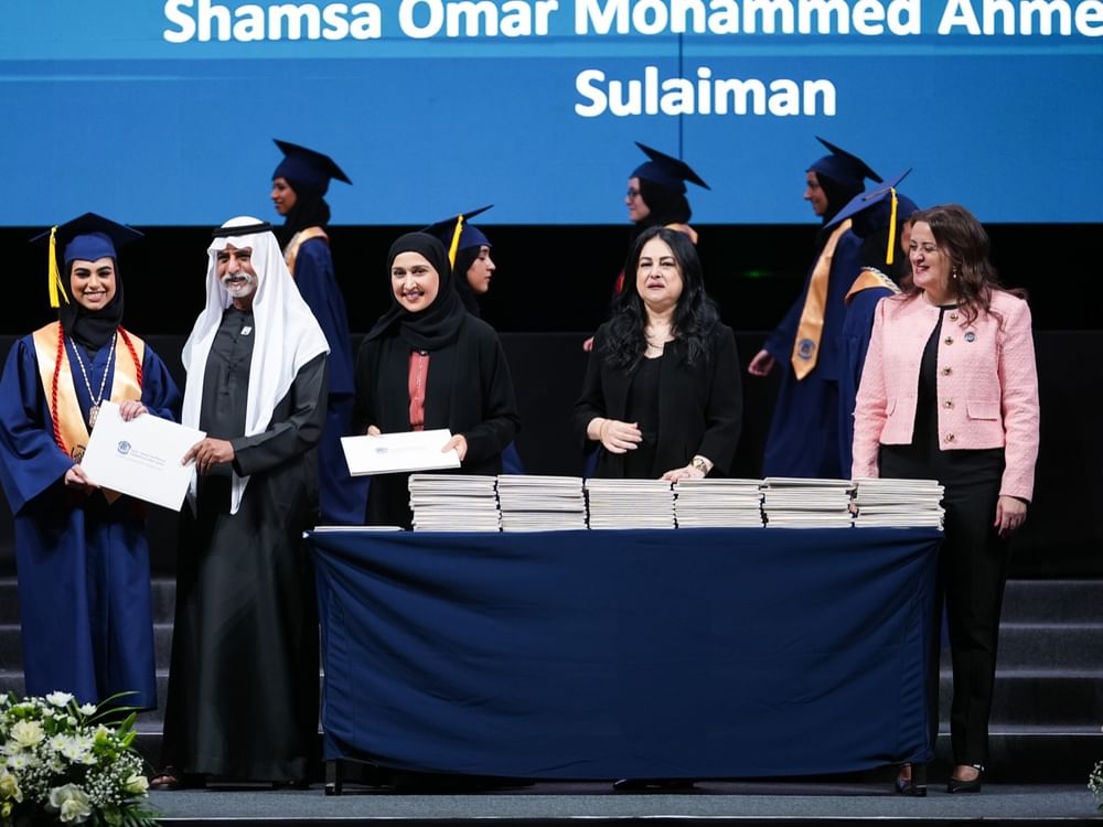 نھیان بن مبارك یشھد حفل تخریج طالبات مدرسة الاتحاد الخاصة- جمیرا بدبي