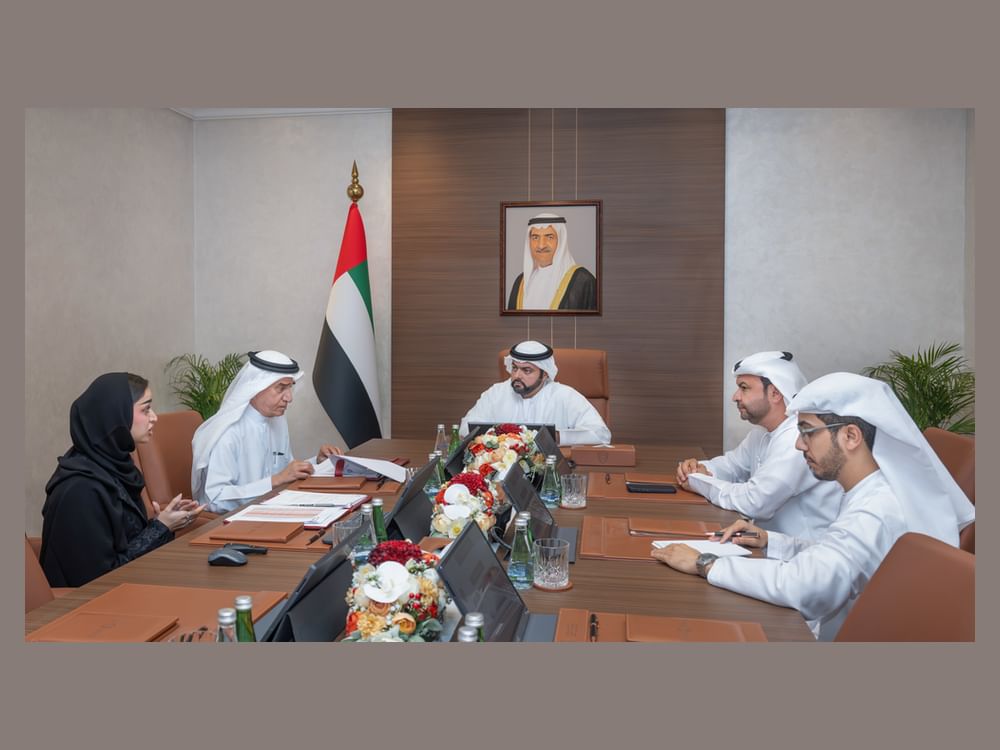 محمد الشرقي يلتقي رئيس جامعة الفجيرة.. ويطلع على مستجدات عملها