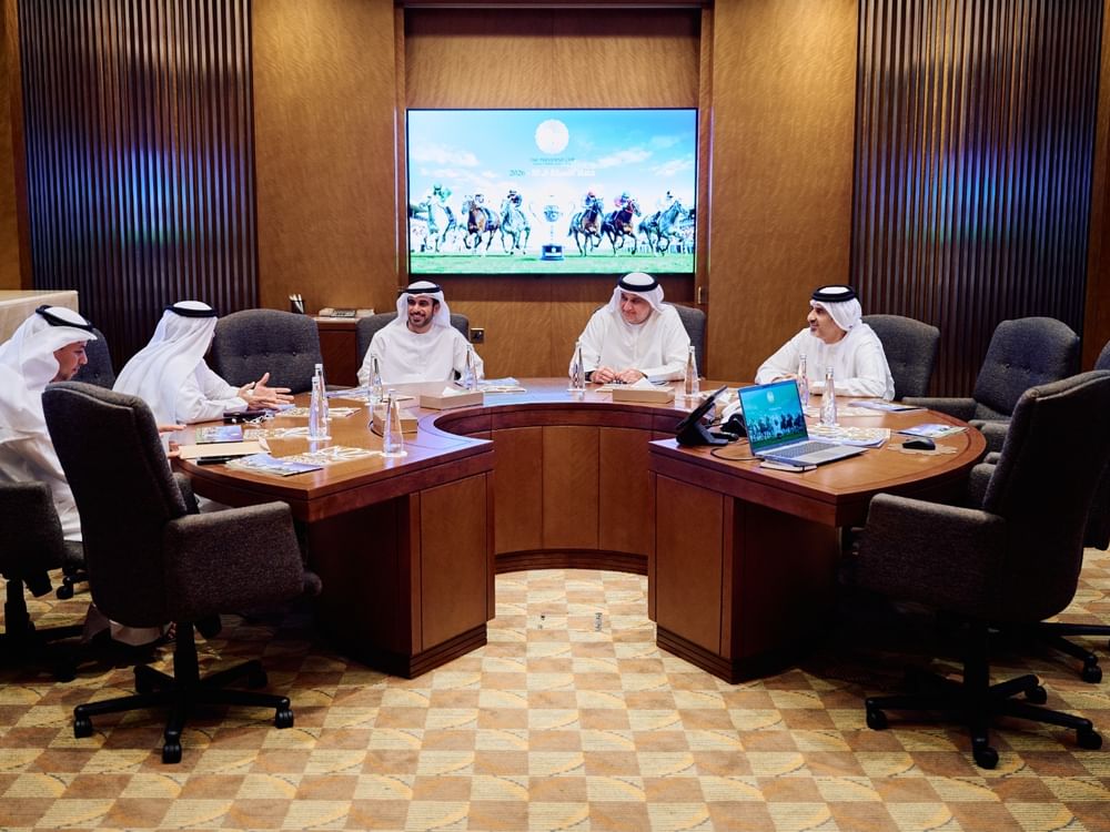اللجنة المنظمة لكأس رئيس الدولة للخيول العربية الأصيلة تستعرض استعدادات الجولات المقبلة