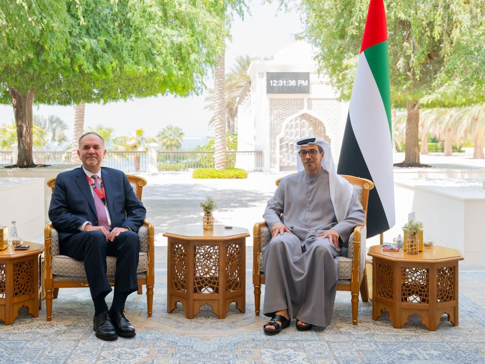 منصور بن زايد يستقبل وزير العدل الأردني
