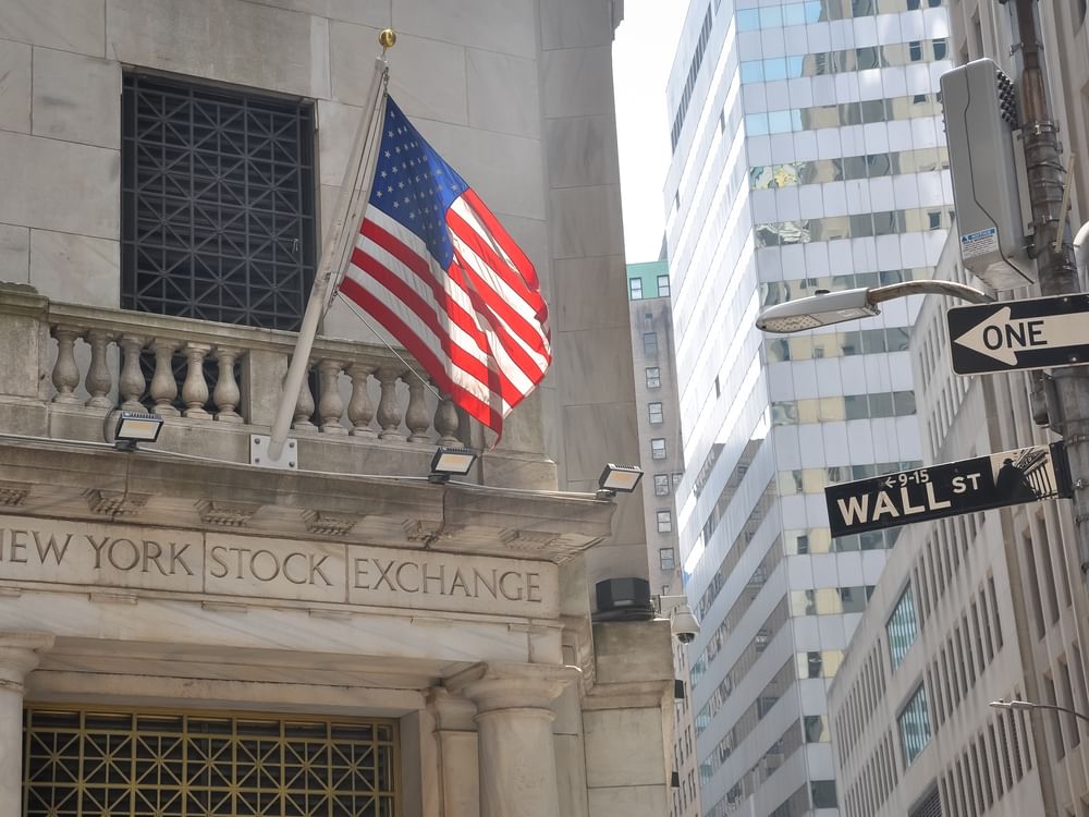 US stocks close lower following broad market sell-off