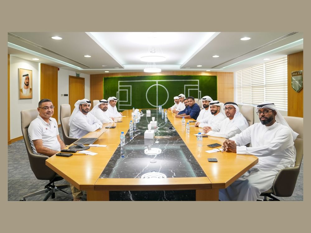 اتحاد الكرة يبحث ترتيبات الحضور الجماهيري لنهائي كأس رئيس الدولة