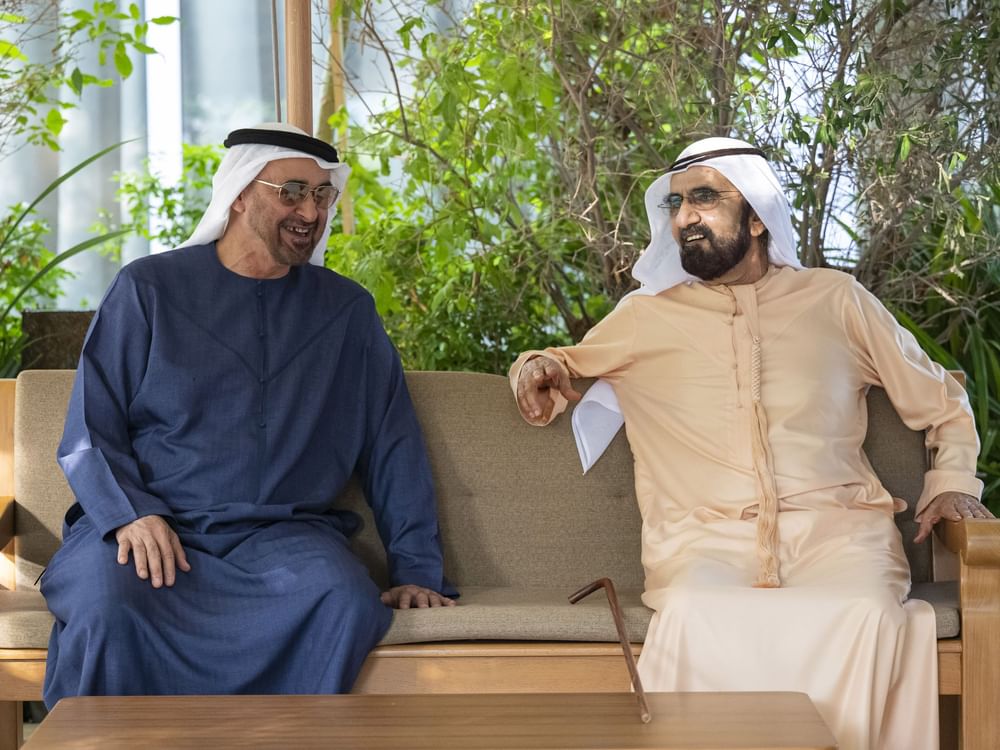 رئيس الدولة ومحمد بن راشد يبحثان جهود تعزيز  التنمية الوطنية والازدهار الذي يحققه الاقتصاد الوطني
