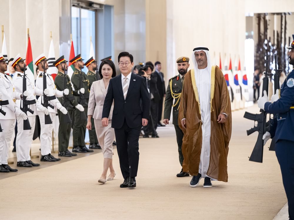 Presidente da Coreia conclui visita de Estado aos Emirados Árabes Unidos
