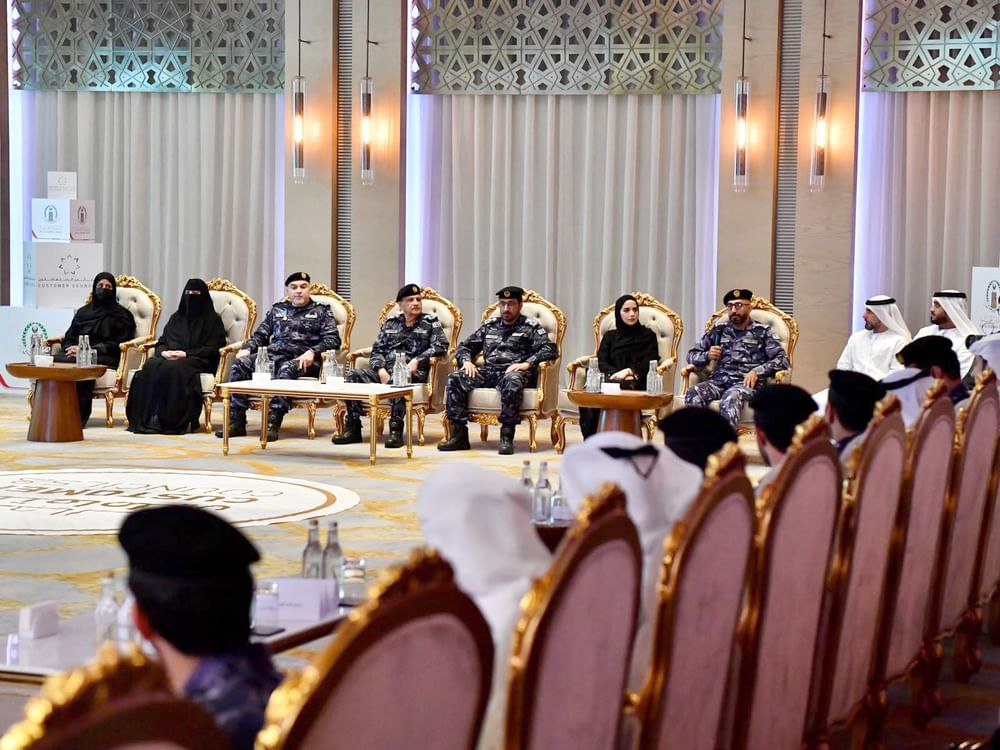 شرطة رأس الخيمة تنظم مجلس المتعاملين 